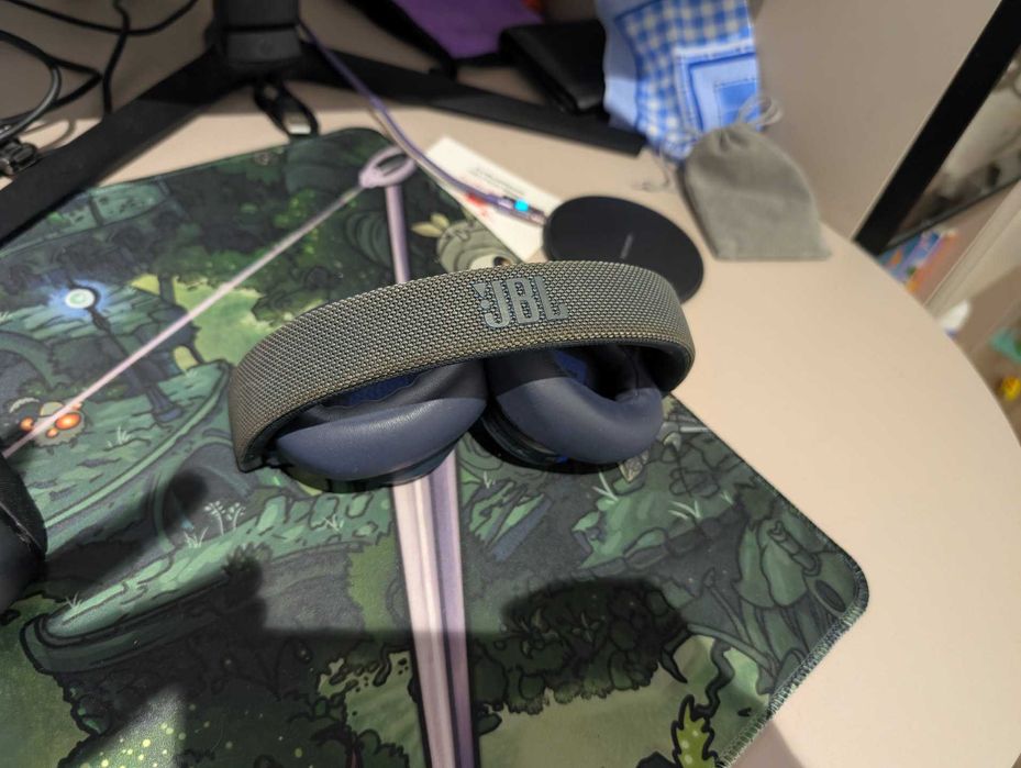 Продам наушники JBL 650 BTNC