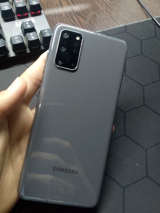 Продам Samsung s20+