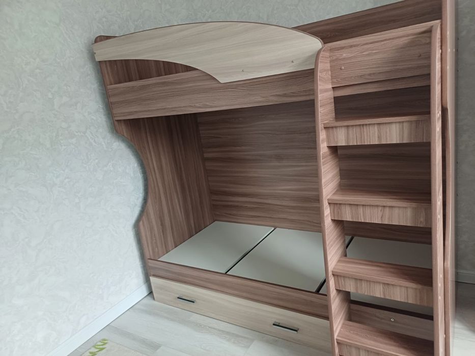 Кравать детский 2 этажный