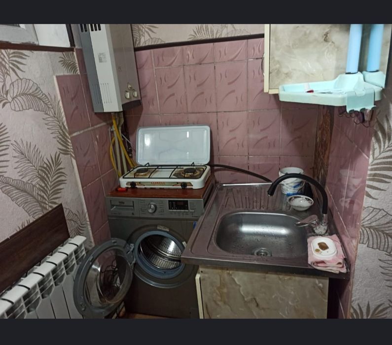 Сдается большая комната в доме.