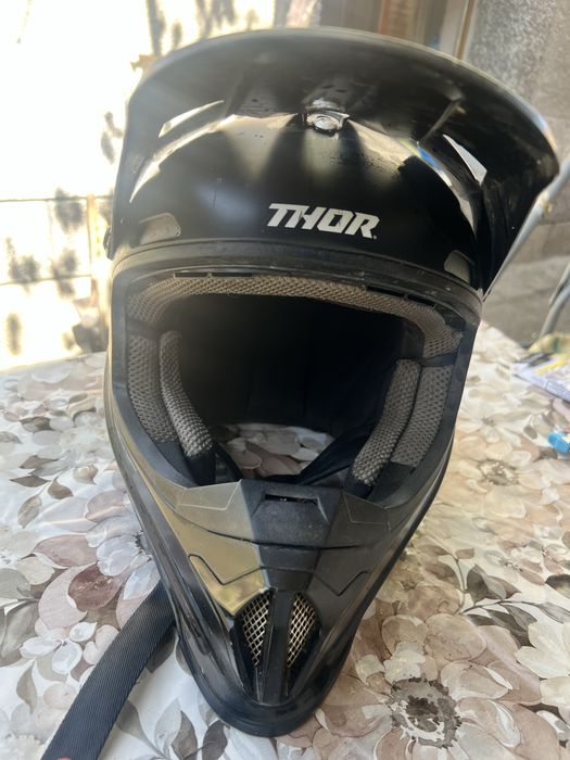 Мото каска Thor черна