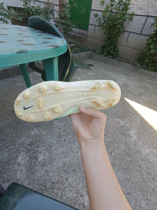 СПЕШНО!! Продавам бутонки Nike Tiempo Legend 9 Academy номер 40.5