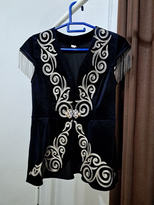 Прокат казахского жилета