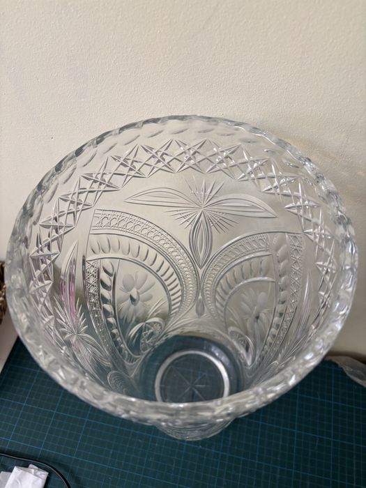 Ваза хрустальная большая