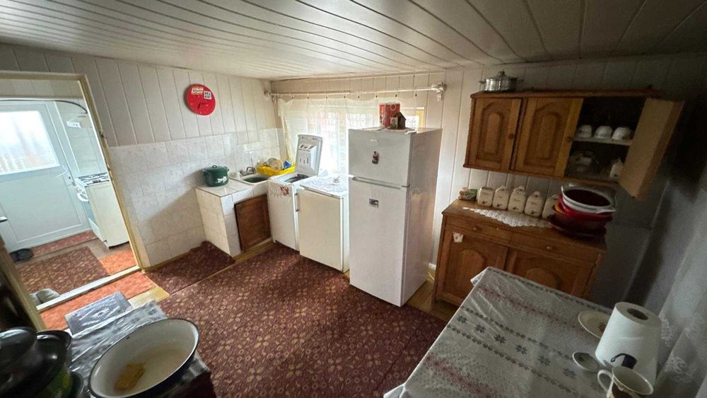 Vand casa batraneasca(locuibila) - sat Potoceni , com Maracineni - Buzau