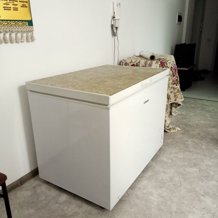 Продам морозильник