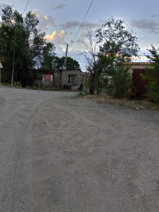 Продам гараж. район -32 квартал.