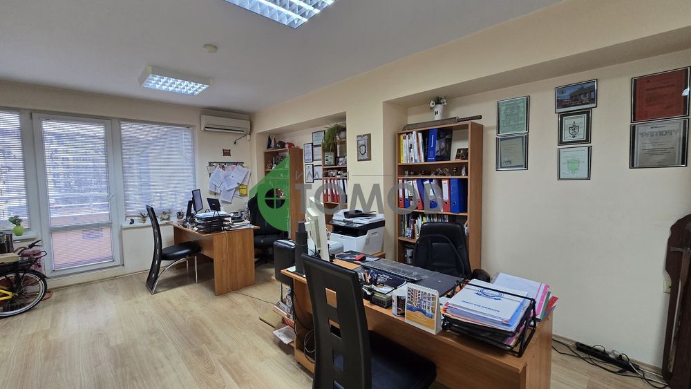 Продава се Офис в Стара Загора, Център - 68 кв.м за 833 €/кв.м - Снимка #6