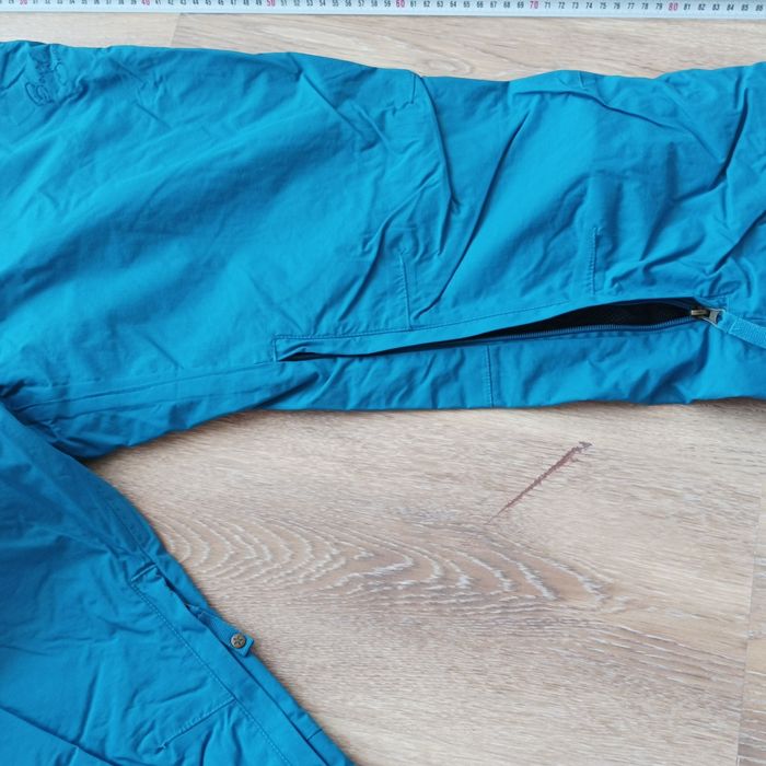 Ски панталон 40-42 нов