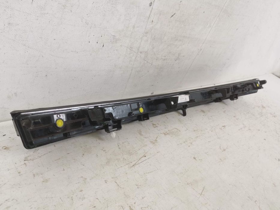 DRL Central Lumina De Zi Tesla Model Y Juniper 2025 2026 Original In S