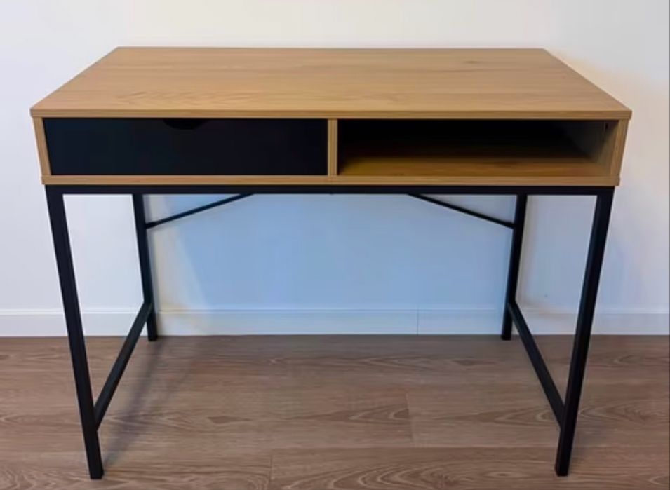 Birou JYSK – design modern, stare excelenta