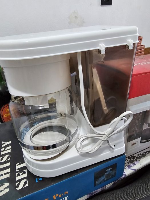 Aparat de cafea+Mixer bucatarie