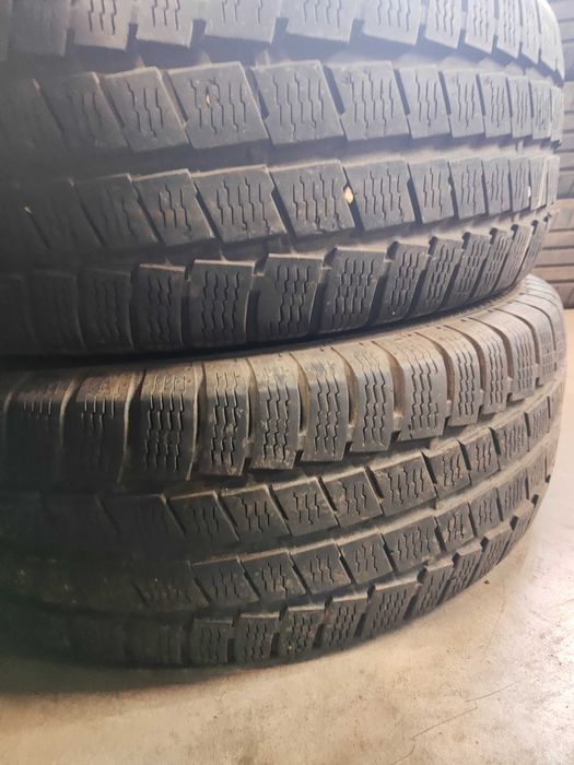 2бр.зимни гуми 235/65/16C Platin