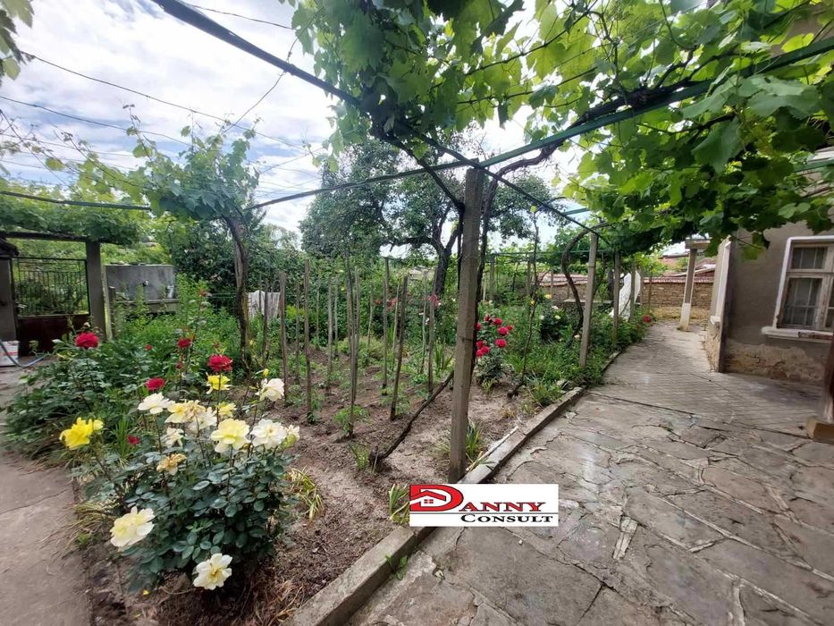 Продава се Къща в Велико Търново, Акация - 150 кв.м за 612 €/кв.м - Снимка #1