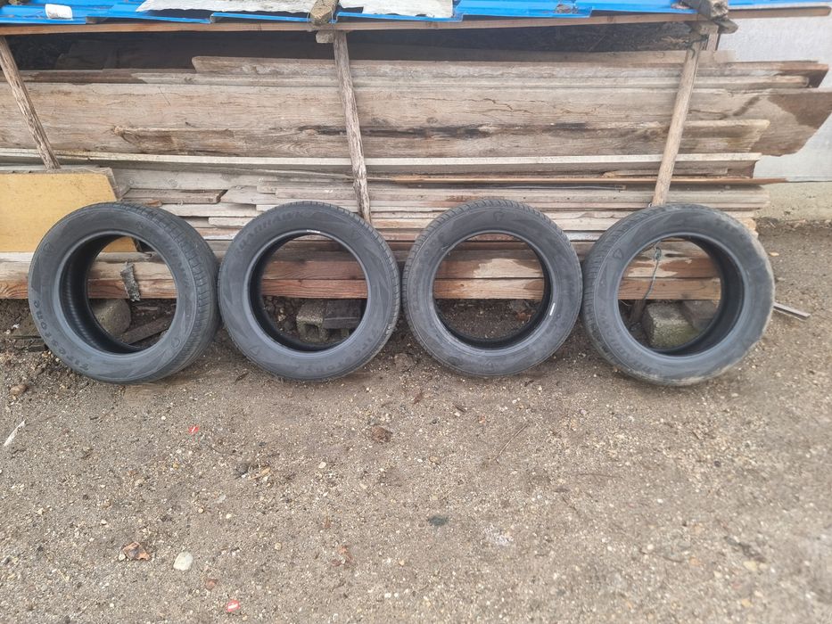 Cauciucuri pirelli 235/55/R17 si firestone 205/55/R16