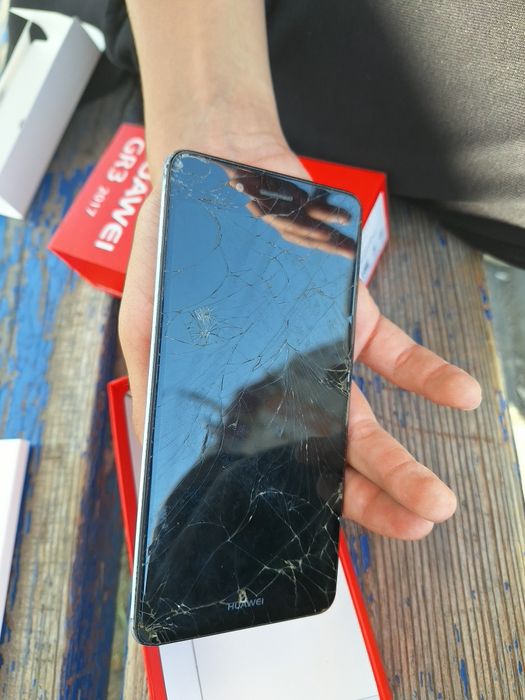 Продам телефон Huawei GR3 2017 года