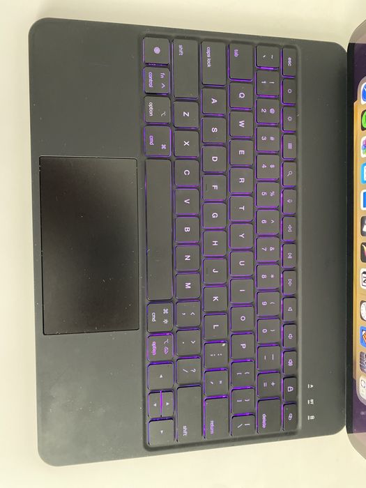 Клавиатура для iPad Pro 12,9