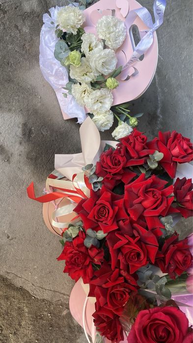 букеты собранные, роза, тюльпаны