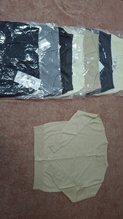 Продам кофтачки разные