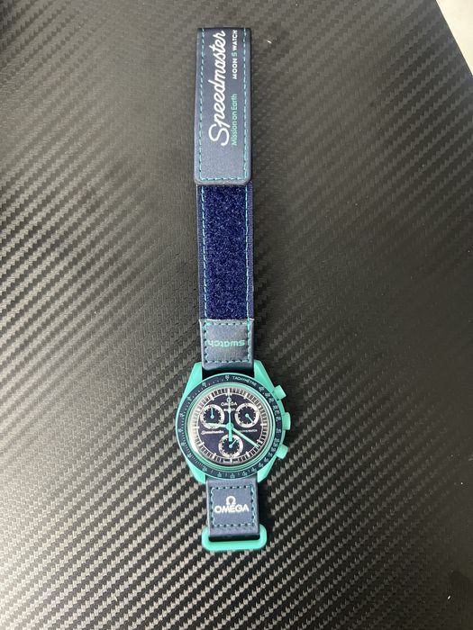 Omega X Swatch Moonswatch mission to earth Polar Lights