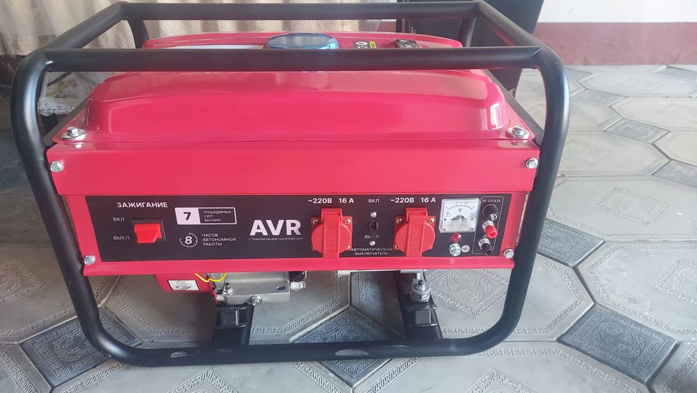 Продам бензиновый генератор новый