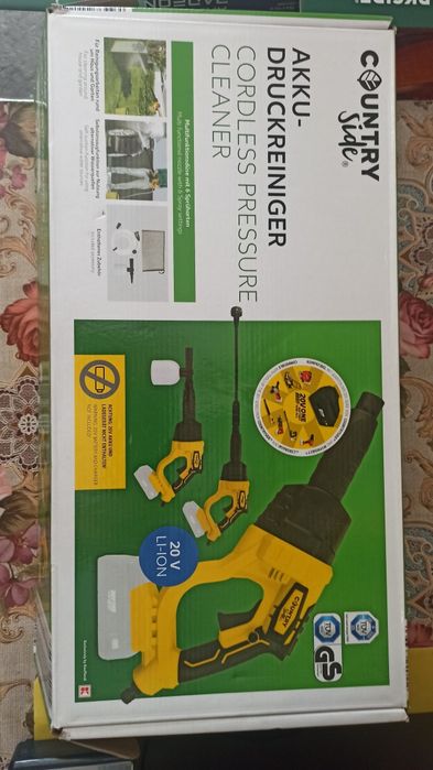 Vând pistol pt spălat cu acumulator