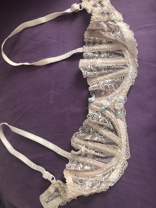 Черен сутиен на точки Marks & Spencer 32B