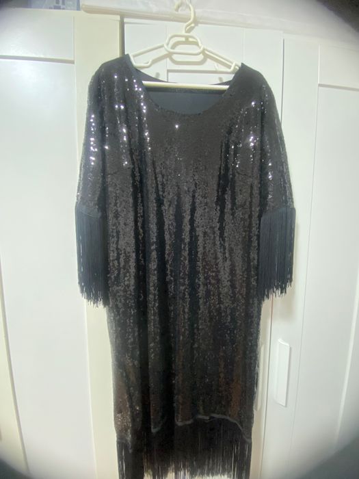Rochie neagra cu paiete de seara