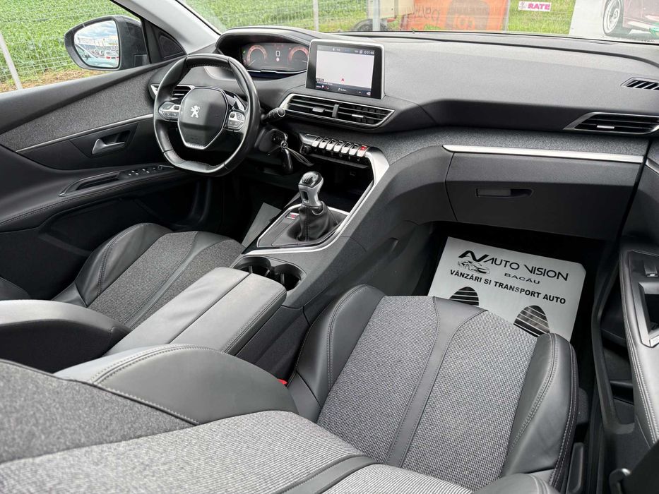 *RATE*Peugeot 5008 PureTech 1.2 Benzina 130Cp 06/2017 E6 i-Cockpit digital Full LED Km reali import Germania!