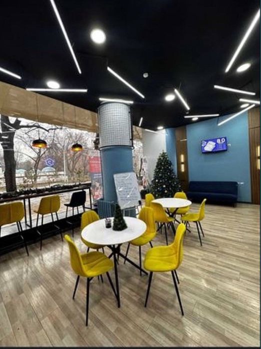 Сдается помещение ,Голубые купола цум,1 линия,300кв