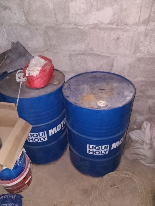 Продам бочки 200 литровые