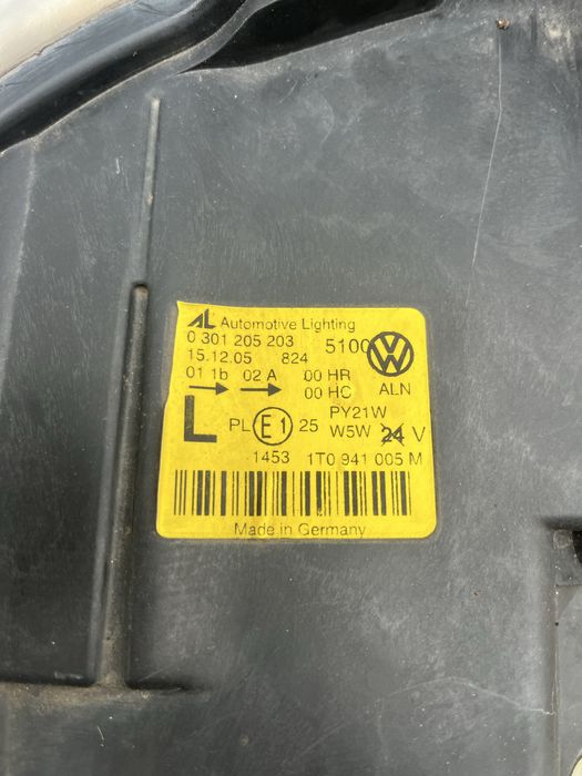 Фарове за VW Туран 03-06