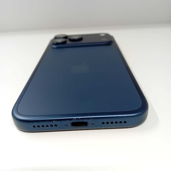 Iphone 17 ProMax 256 Gb 21cicluri incarcare (ag49 Esplanada b.9156) Garantie 2 Ani