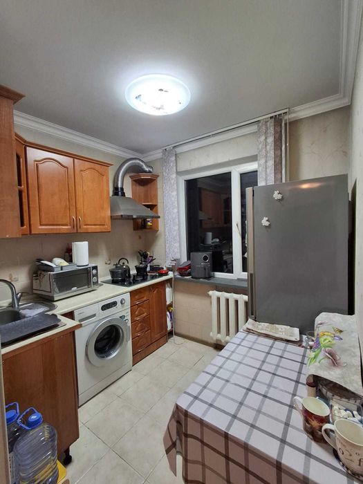 Продаётся 2 ком. квартира в мкр.8 на Абая - Утеген батыра