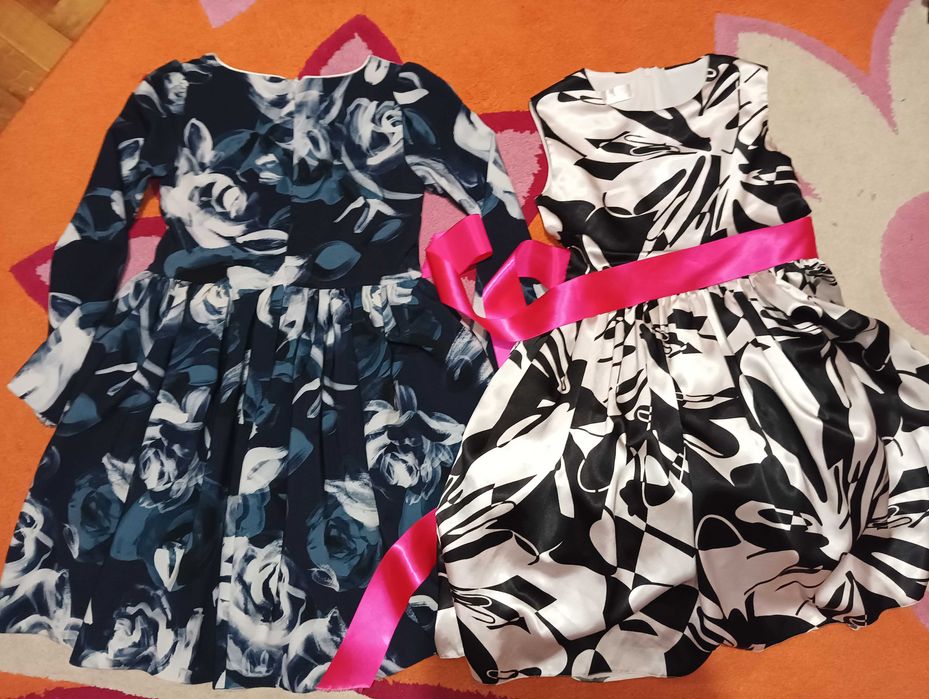 Лот от 17 рокли официални 7-8-9 години