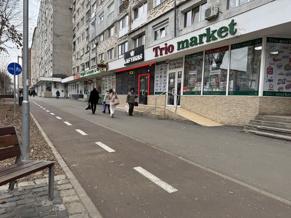 Inchiriez spatiul comercial 80m2