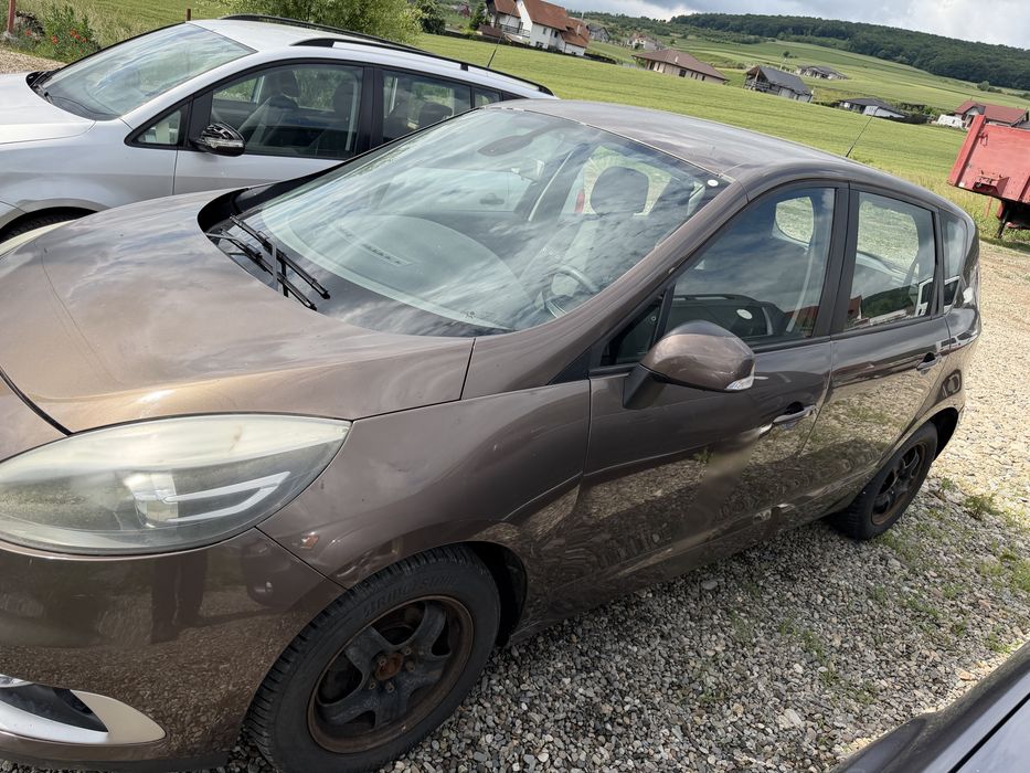 RENAULT Scenic 2012 — imagine 2