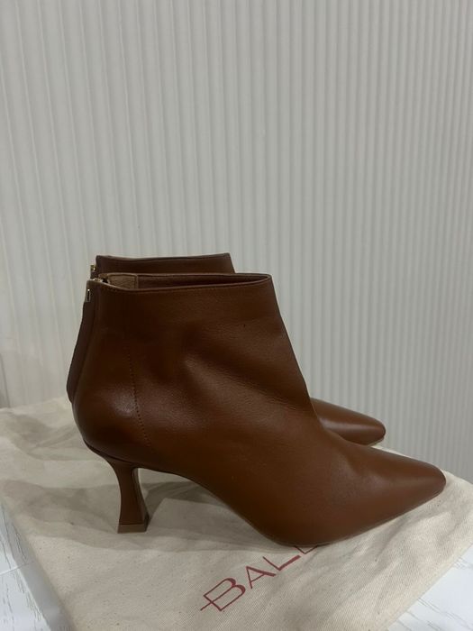 Продаю ботильоны Baldinini Italy