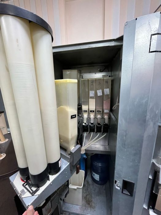 Продаётся кофе аппарат хорошем состоянии