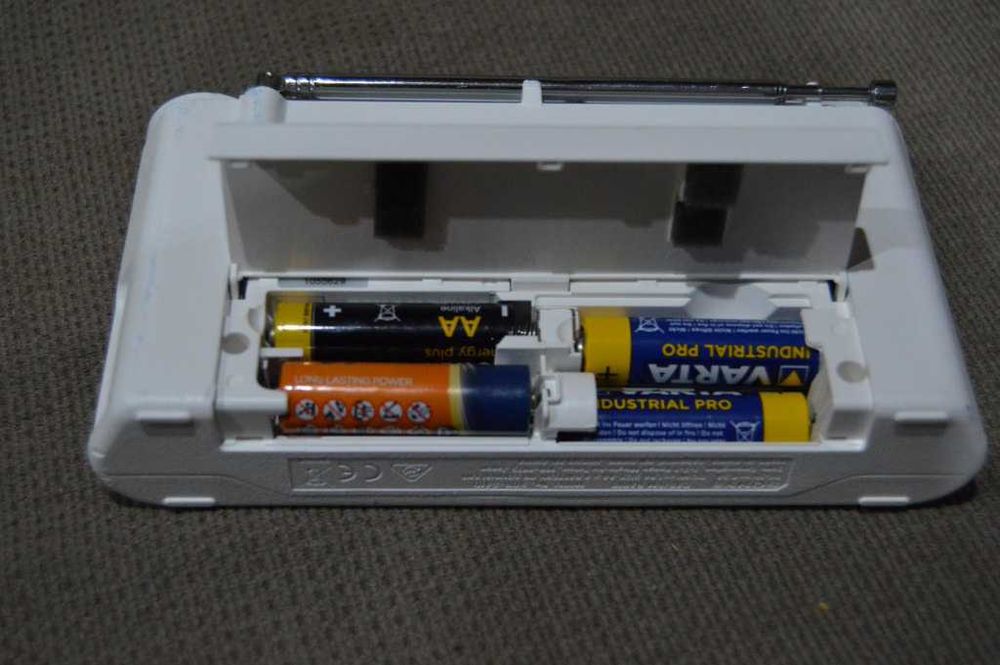 Radio portabil digital Sony XDR-S41D DAB DAB+ și FM RDS alb