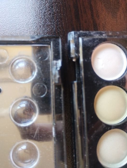 Различни гримове