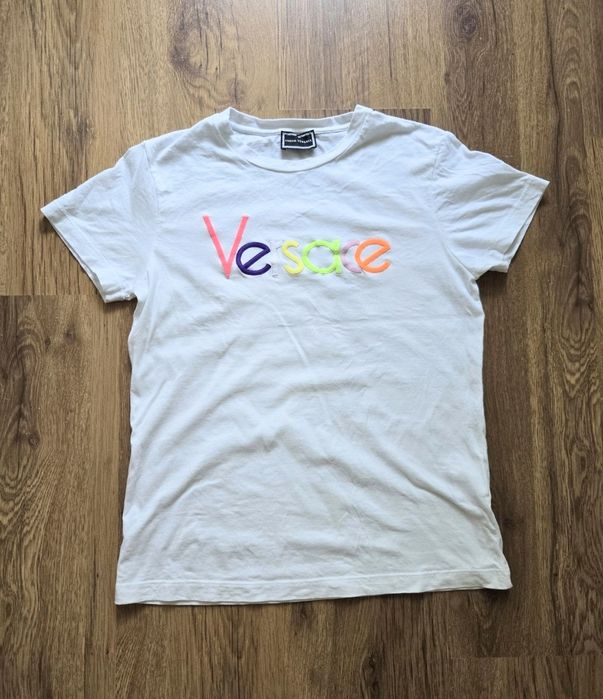 Guess, Versace, Emporio Armani, Tommy Hilfiger, Adidas бодита,тениски