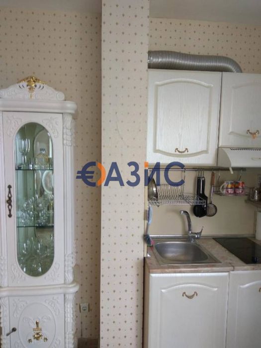 Продава се Двустаен апартамент в к.к. Елените - 72 кв.м за 702 €/кв.м - Снимка #6
