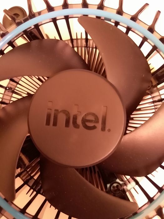 Cooler Stock Procesor Intel 12400 F