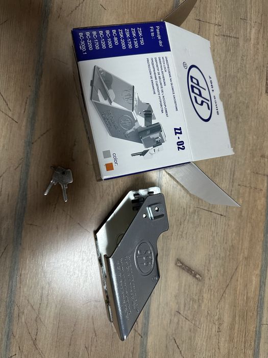 Заключващ механизъм за теглич НОВ