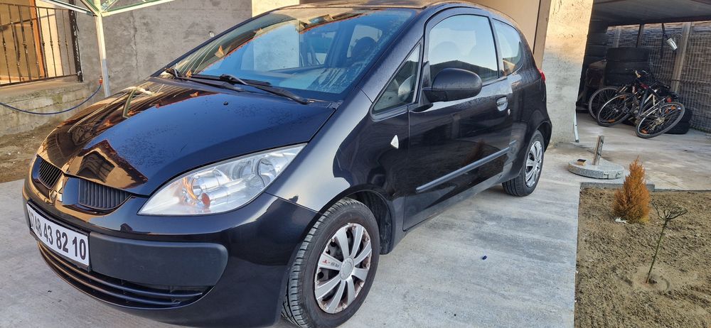 Se vinde Fără schimburi sau variante Mitsubishi Gold 2008 benzina