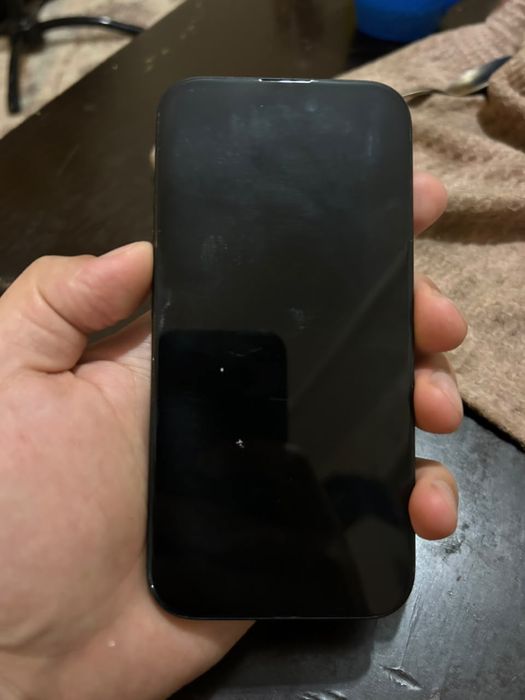 iPhone 16 с гарантии
