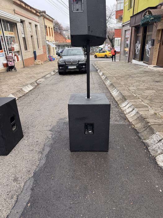 Система jbl 2 по 1000 на бас и 2 по 800 топ