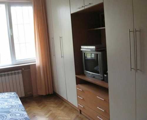 Дава се под наем Тристаен апартамент в София, Зона Б-18 - 100 кв.м за 825 € - Снимка #2