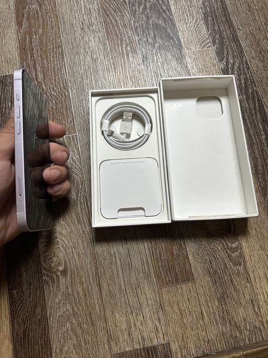 Продам телефон Айфон 14 128Gb